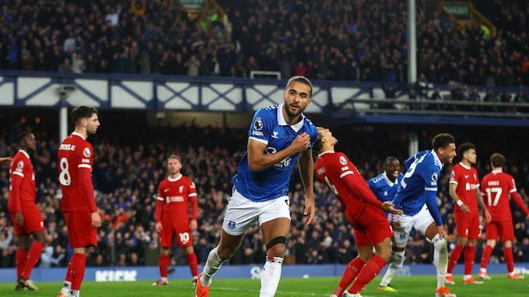 ملخص أخبار الرياضة اليوم.. إيقاف قيد الزمالك وبقاء تشافي مع برشلونة وحلم ليفربول يتبخر