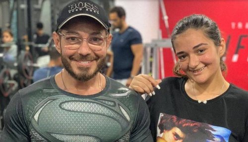 ملك أحمد زاهر تعبر عن حبها لوالداها بعيد ميلاد