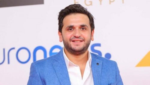 مصطفى خاطر يواصل تصوير محو الأمية