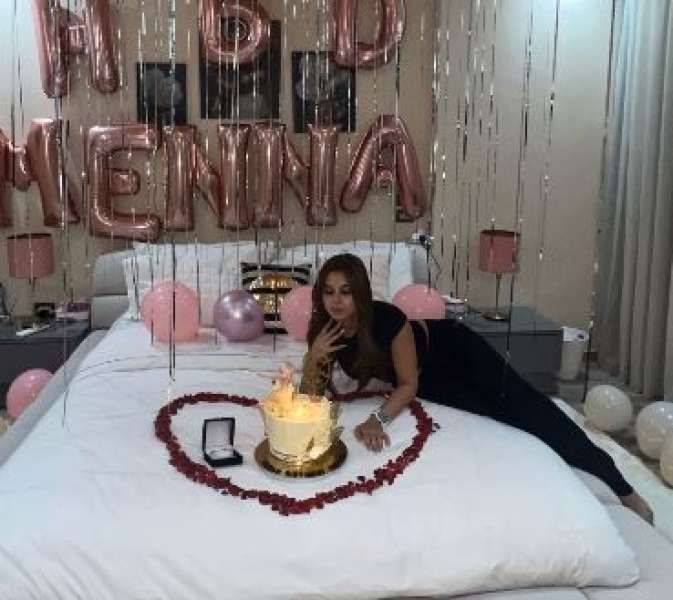 منة عرفة تحتفل بعيد ميلادها عبر انستجرام