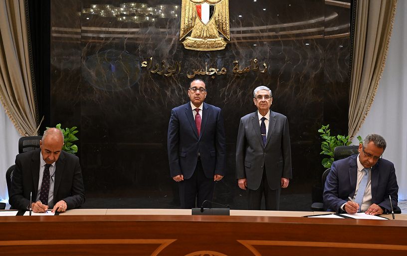 سكاتك وأوراسكوم يتسلمان أرض مشروعين لإنتاج الكهرباء…