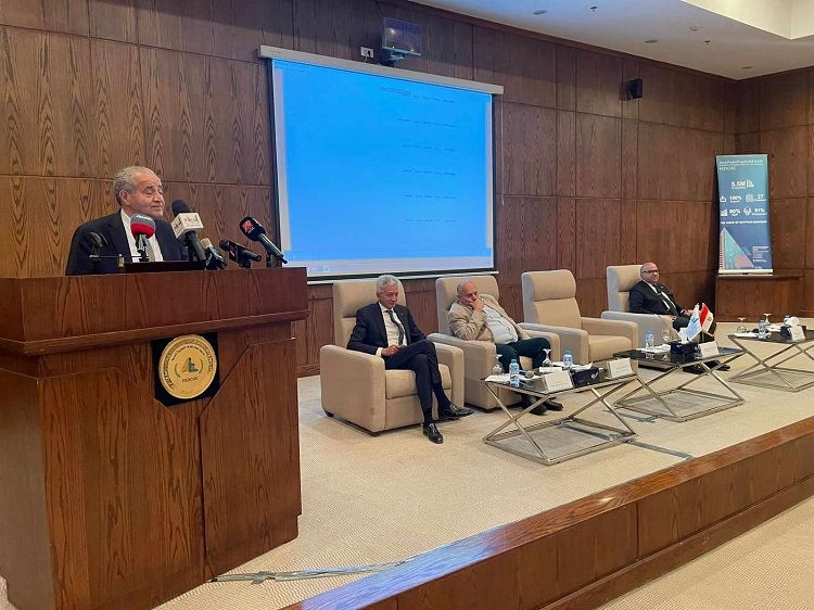 التموين تطرح 12 فرصة استثمارية في 8 محافظات بقيمة 40 مليار…