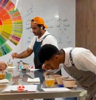 في السعودية : أغرب وظيفة يصل راتبها إلى 50 ألف سعودي ..اتفرج