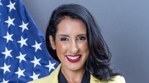 الدبلوماسية الأمريكية هالة هاريت تكشف دوافع استقالتها