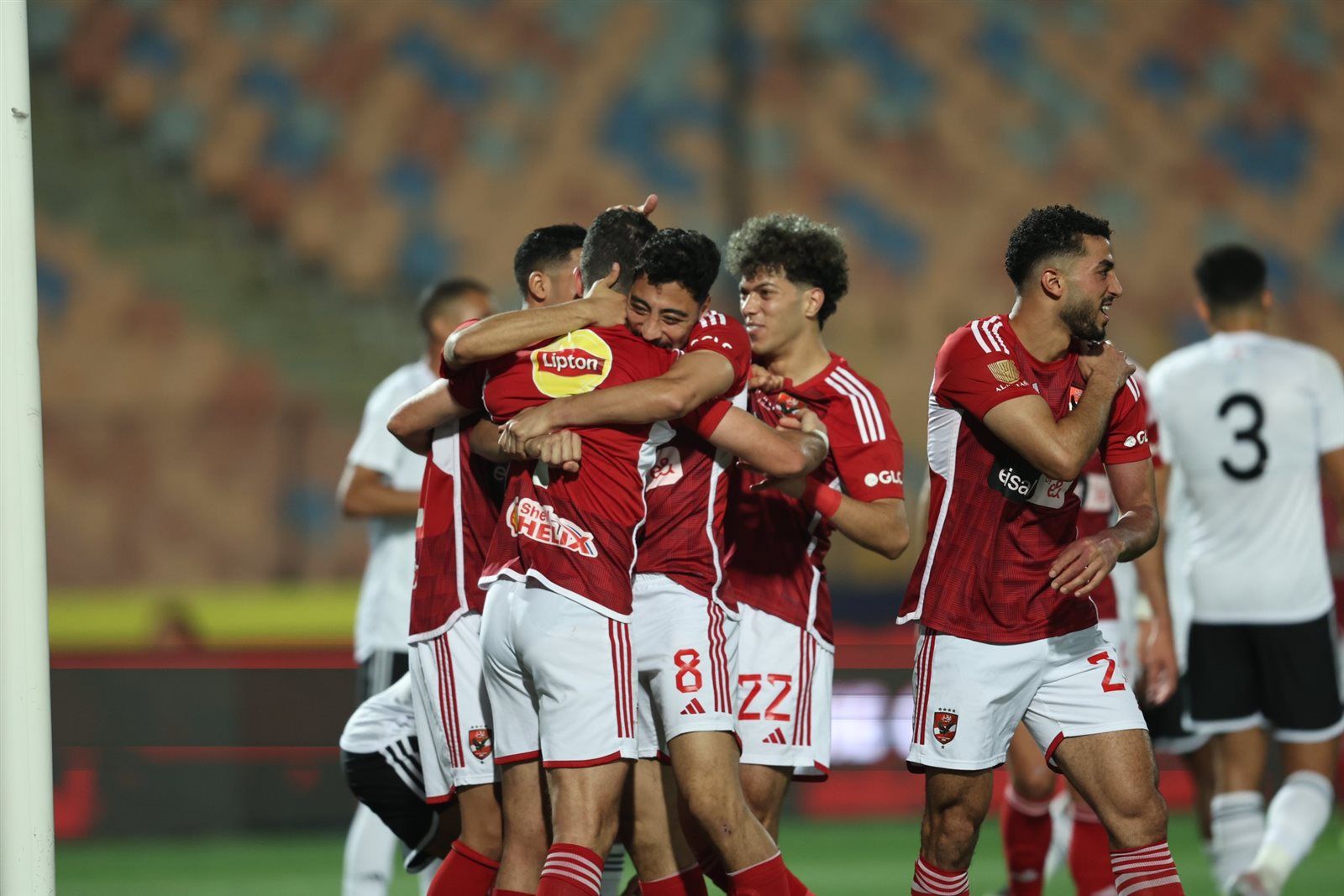 ملخص أخبار الرياضة اليوم.. ريال مدريد يحسم الليجا ومعلول يرتدي شارة الأهلي وسام مرسي يصعد للبريميرليج