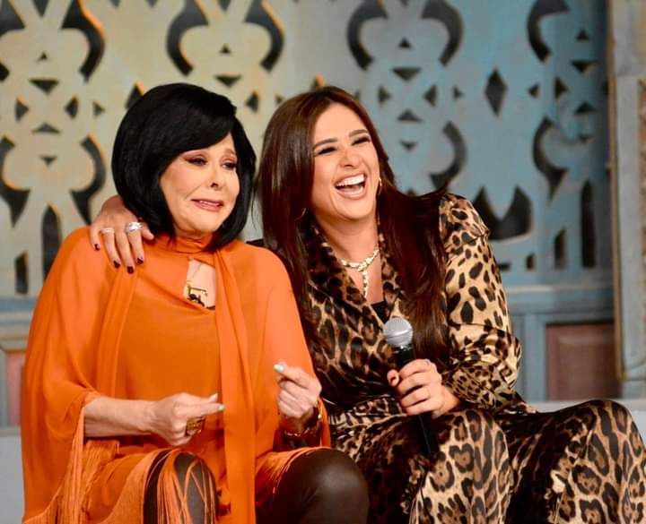 ياسمين عبد العزيز تعلق على تنبؤ ليلى عبد اللطيف بطلاقها من العوضي