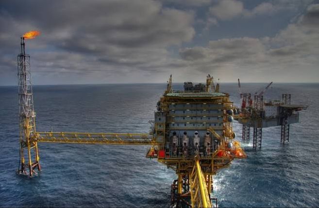 خام برنت يرتفع فوق مستوى 84 دولارا للبرميل بفعل الطلب القوي