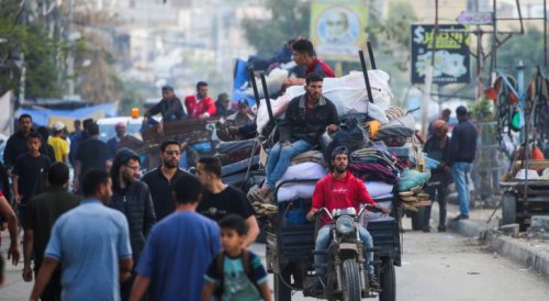 بعد تحذير الاحتلال .. نزوح الآف الفلسطينين من رفح