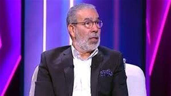 مدحت العدل يرد على مطالبات اعتزال يحيى الفخراني بعد مسلسل عتبات البهجة
