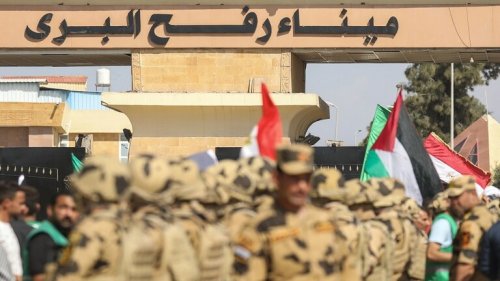 وزيرة أوروبية تعرب عن صدمتها بعد رؤية معبر رفح مغلقا