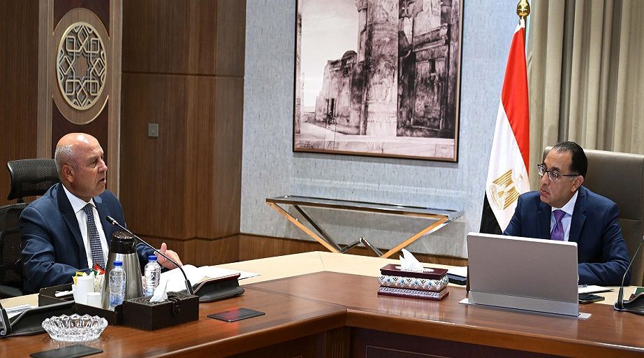 بدء التشغيل التجريبي بالركاب لمحطات الخط الثالث لمترو…