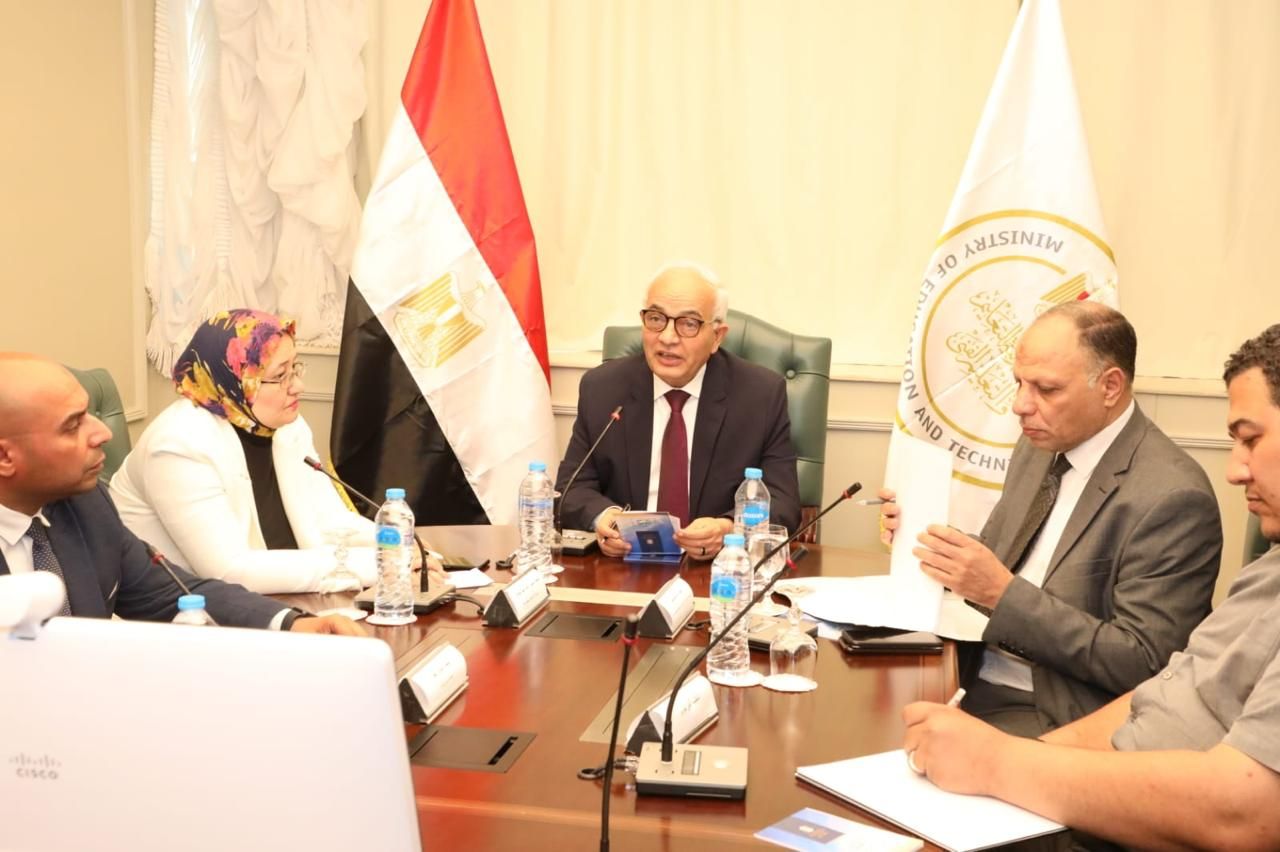 حجازي: استخدام تقنية الباركود لأوراق أسئلة الشهادة الإعدادية لضمان تأمينها والحفاظ على سريتها