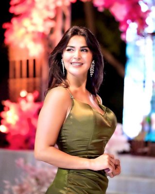 تفاصيل تعرض رانيا منصور لـ التحرش في حفل غنائي.. ابنتها خطفت الأنظار في رمضان 2024