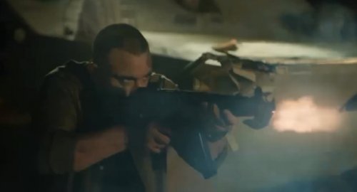 السقا ينجو من الموت بعد انفجار قنبلة ويفقد السمع