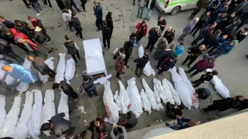 وصول جثامين 28 شهيدا الى مستشفى كمال عدوان