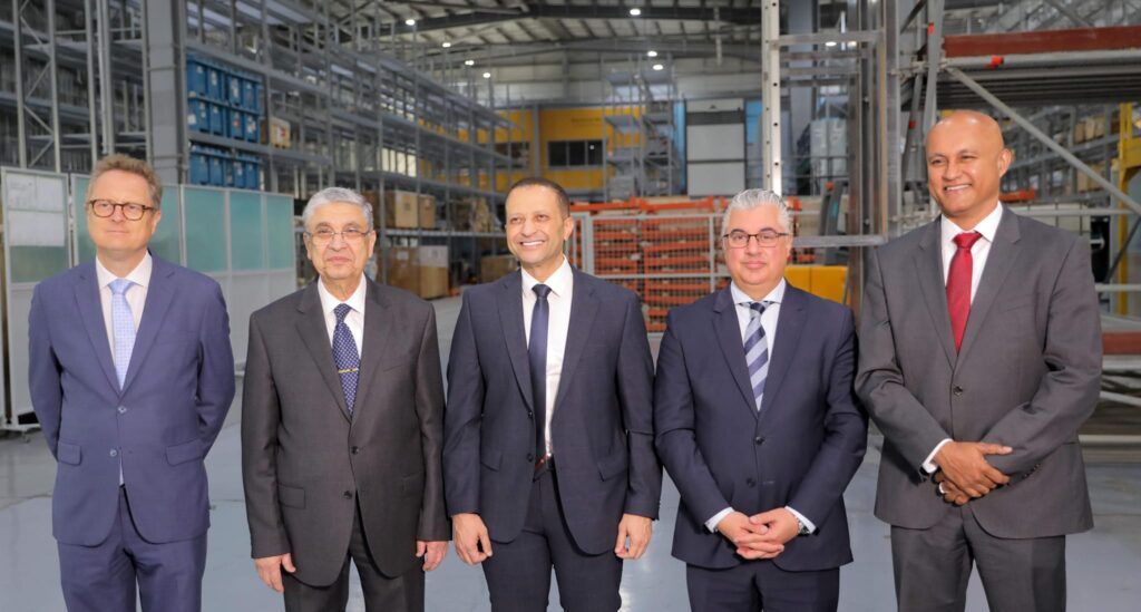 اقتصادية قناة السويس تدشن محطة طاقة شمسية بمركز سيمنز إنرجي…