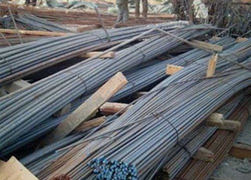 "الحق نفسك فورا ابنى بيتك واتجوز محدش ضامن الظروف".. انخفاض كبير وغير مسبوق في أسعار الحديد كم سعر الحديد اليوم!!