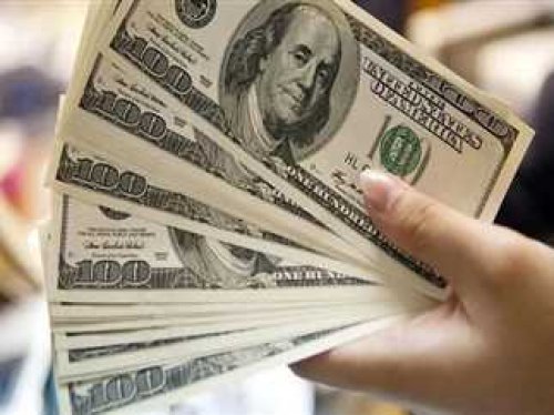 نزول كبير وصادم في سعر صرف الدولار مقابل الجنيه المصري في السوق السوداء والبنوك اليوم..!