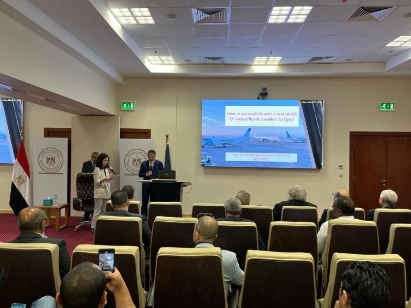 وزارة السياحة والآثار تنظم ورشة عمل لممثلي الشركات السياحية والمنشآت الفندقية المصرية...