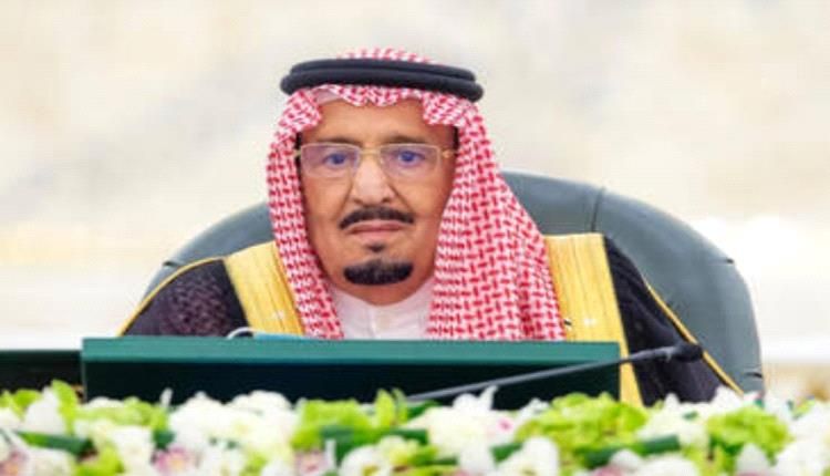اتفرج إمام سعودي يكشف سر حادثة للملك سلمان عندما كان أميرا للرياض !!