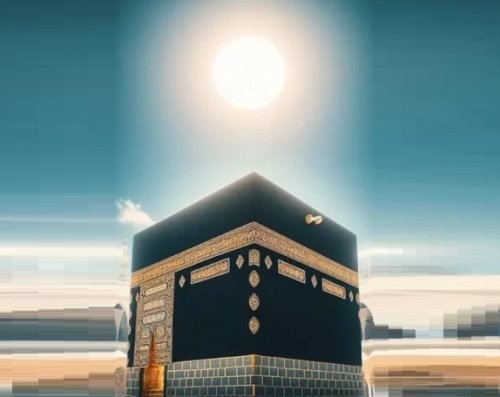 اتفرج معجزة مكة: الشمس تُقبّل الكعبة المشرفة في مشهد إلهي لا يتكرر ا!