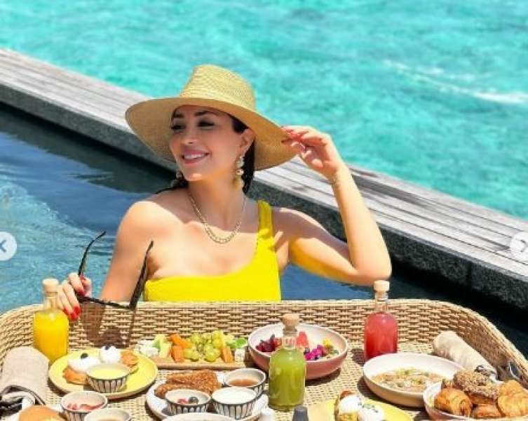 شاهد.. نسرين طافش تثير الجدل بإطلالة صيفية مختلفة