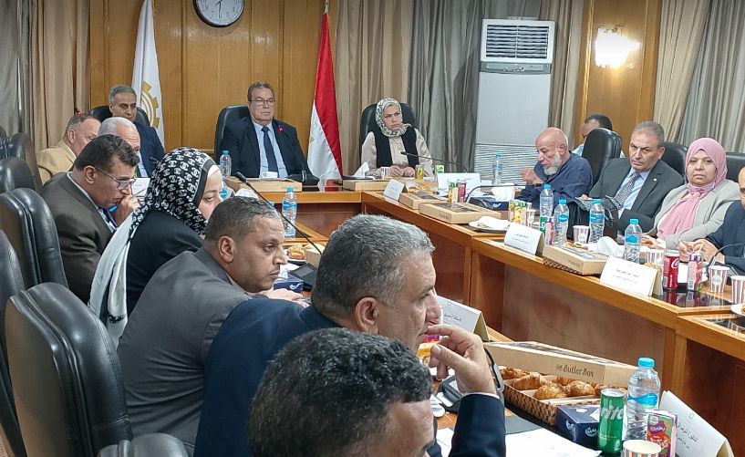 رئيس مصلحة الضرائب: حريصون على تذليل أي عقبات تواجه أعضاء…