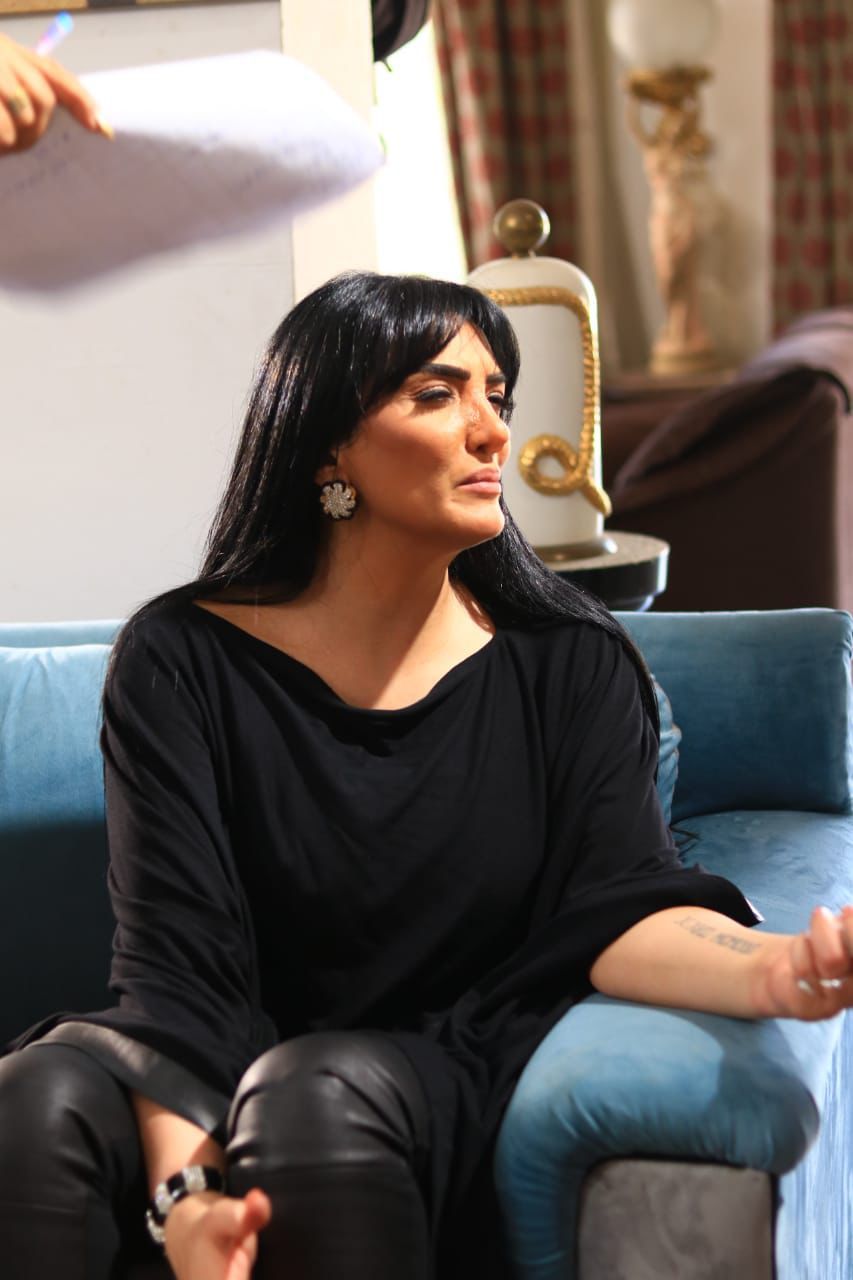 لأول مرة.. صور حورية فرغلي في كواليس 'سيما ماجي' والكشف شخصيتها