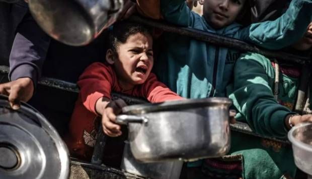 جمعية الإغاثة الطبية بغزة: الأطفال يعانون سوء التغذية والمجاعة