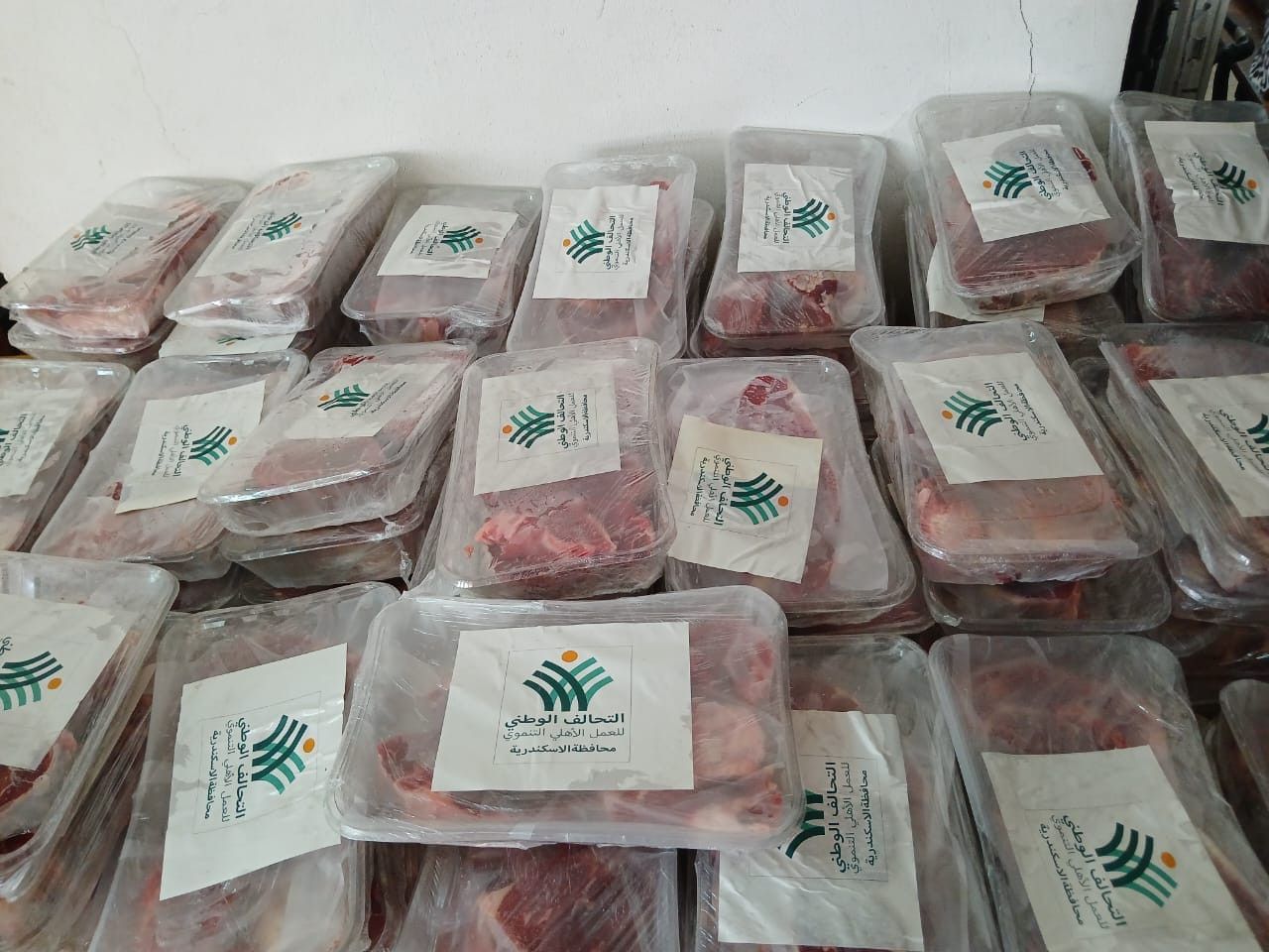 التحالف الوطني بالإسكندرية: بدء توزيع لحوم الأضاحي على المستحقين (صور)