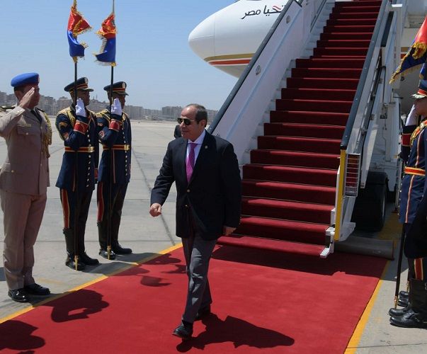 الرئيس السيسي يعود إلى أرض الوطن بعد أداء فريضة الحج