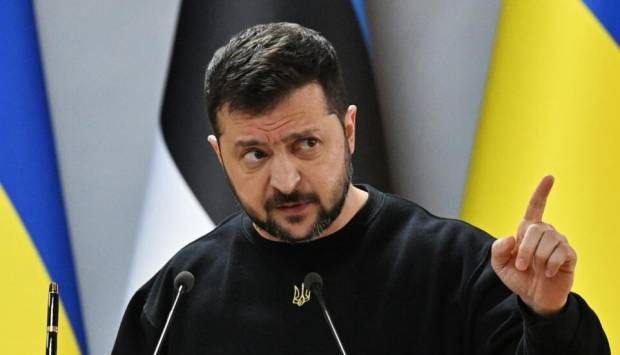 روسيا: الولايات المتحدة ستتخلى قريبا عن الرئيس الأوكراني