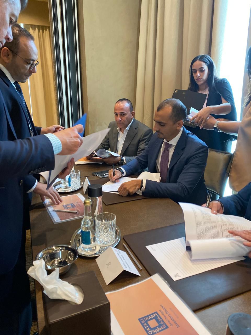 التوقيع على توسعة الشراكة الاستراتيجية بين شركة العرجاني والديار القطرية