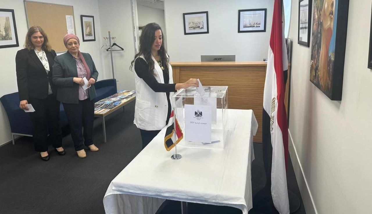 30 يونيو.. خدمات غير مسبوقة وجسور تواصل مستمرة للمصريين بالخارج