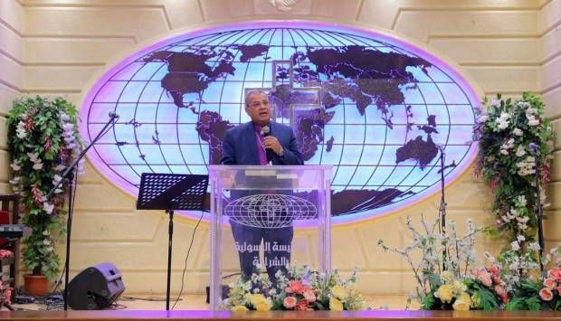 رئيس الإنجيلية يشارك في اجتماع الأحد بالكنيسة الرسولية بالشرابية