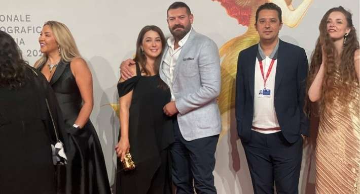 كندة علوش تكشف كواليس صورتها الشهيرة مع عمرو يوسف: كنت تعبانة...