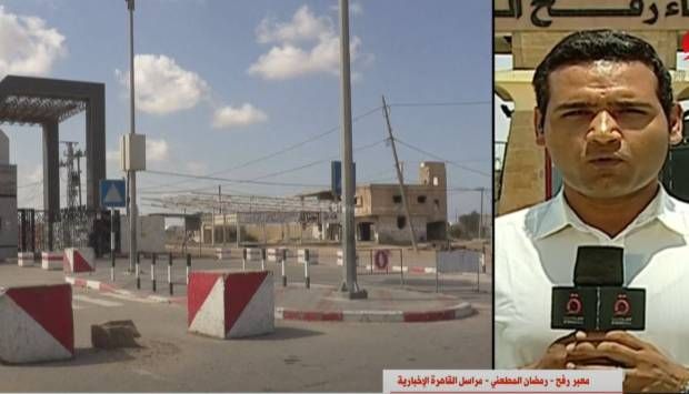 القاهرة الإخبارية: 33 شاحنة مساعدات غذائية دخلت من مصر لمعبر كرم أبو سالم