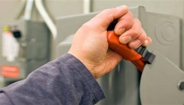 نسب استهلاك الكهرباء بين الماضي والحاضر (إنفوجراف)