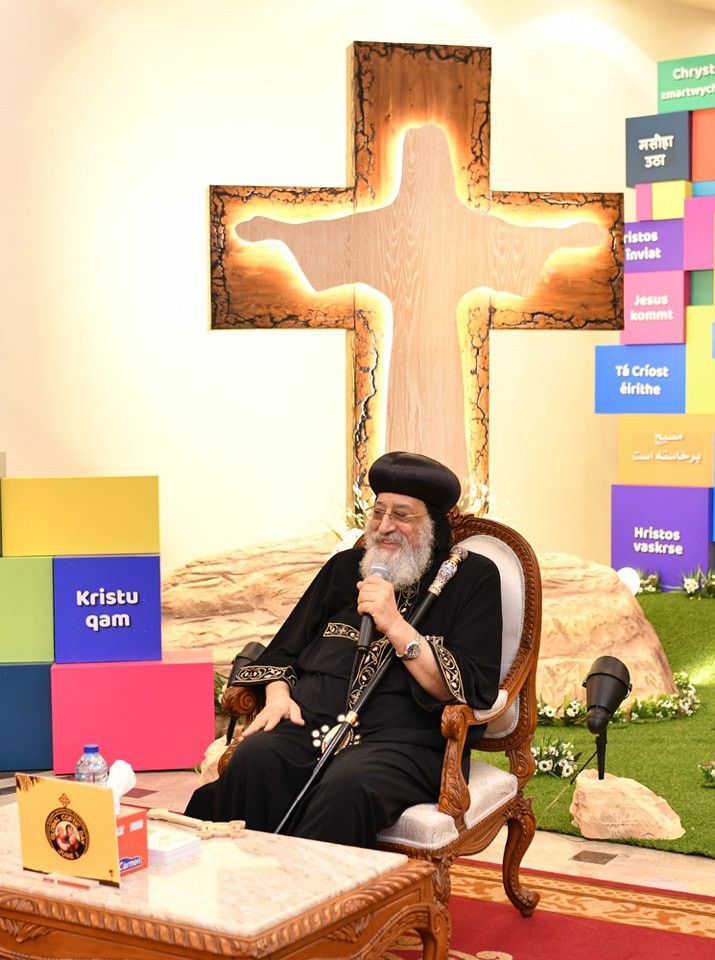 البابا تواضروس يستقبل مجموعة شباب من إيبارشية جنوبي الولايات المتحدة (صور)