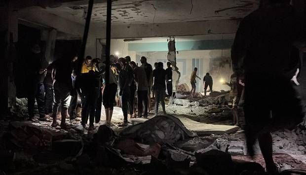 إعلام فلسطيني: «النصيرات» يئن تحت نيران مُسيرات الاحتلال