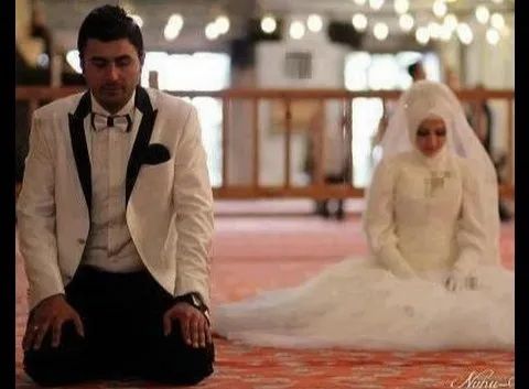 شاب يتحدى الجميع ويتزوج من شقيقته الصغرى وبعد الزواج حدثت مفاجأة لم تخطر على بال أحد!