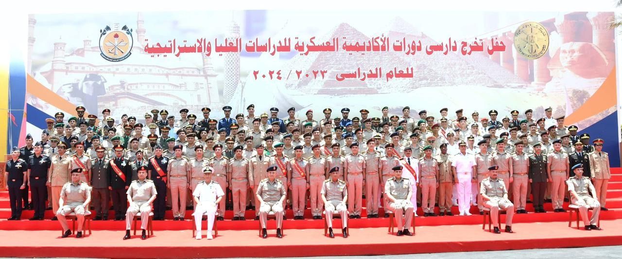 الفريق أول محمد زكي يشهد تخرج دورات جديدة بالأكاديمية العسكرية (فيديو)