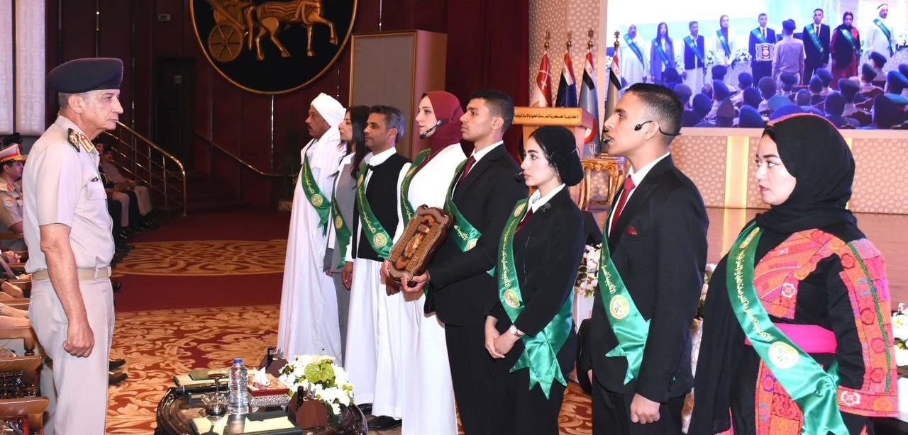 الفريق أول محمد زكي يشهد تخرج دورات جديدة بالأكاديمية العسكرية (فيديو)