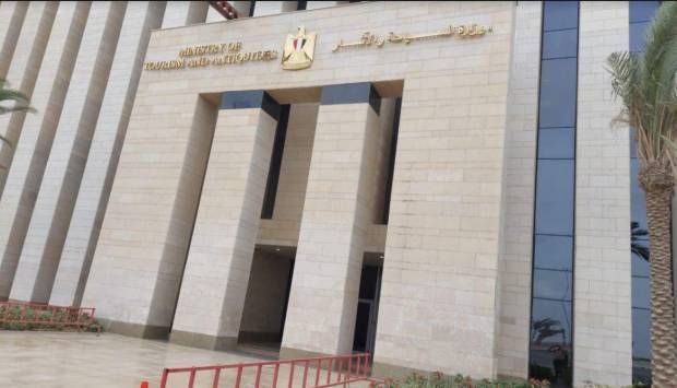 السياحة: لا توجد تحذيرات في نصائح سفر المملكة المتحدة وأمريكا لمصر