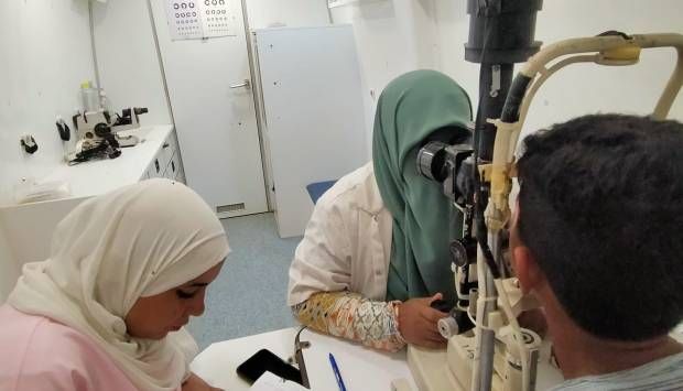 حياة كريمة.. تقديم الخدمة لـ1500 مريض بالقافلة الطبية بفاقوس في الشرقية