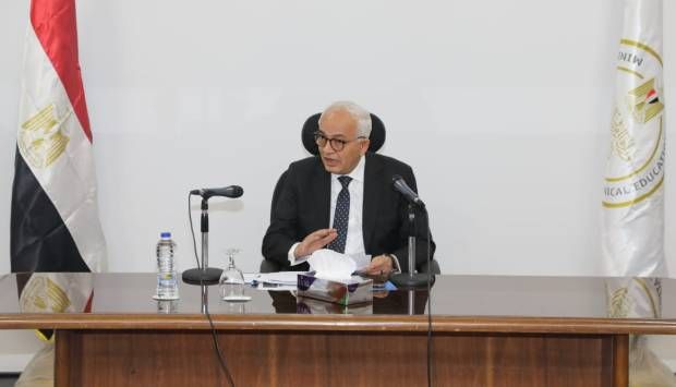 وزير التعليم يستعرض غدا نتيجة تقرير اللجنة الفنية حول امتحان الفيزياء