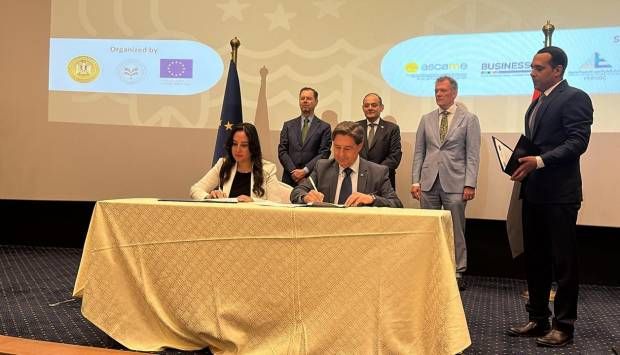 بروتوكول تعاون بين «ابدأ» و«مون دراجون» الإسبانية في نقل التكنولوجيا