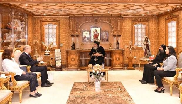 البابا تواضروس يستقبل السفير المجري