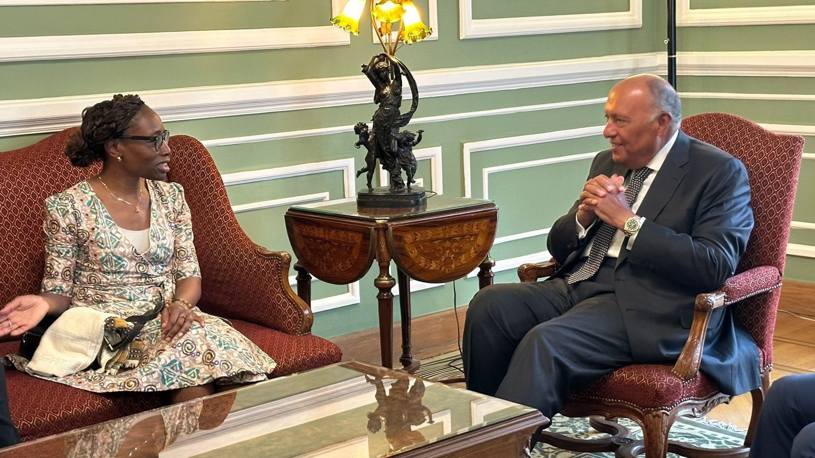 وزير الخارجية يستقبل رئيسة مجموعة الأزمات الدولية