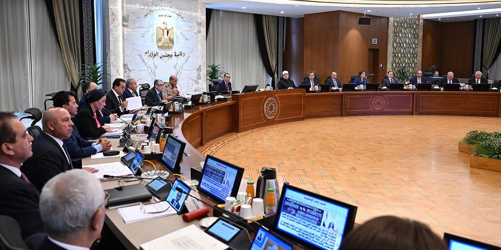 عاجل.. مصدر حكومي: تغييرات شاملة في المجموعة الاقتصادية…